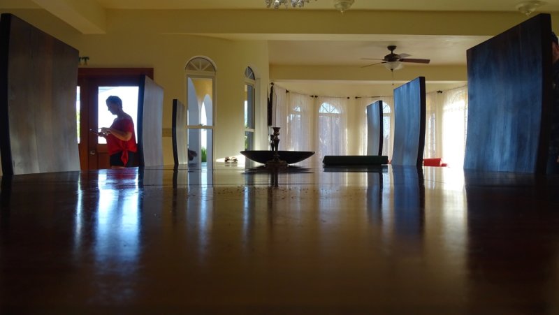 Villa Mandevilla Dining Room Table