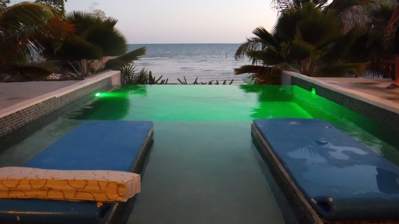 Villa Mandevilla Pool