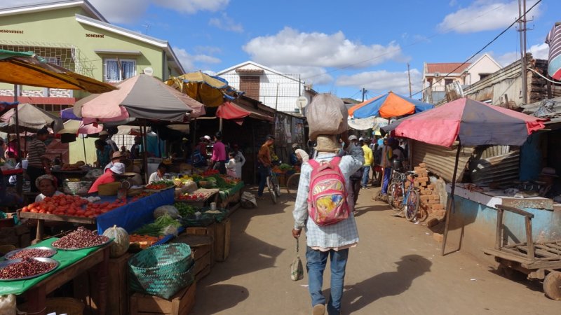 Market in the town of Ambatolampy