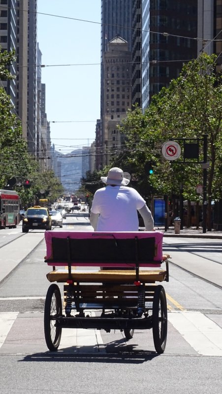 Pedicab at the foot of Market Street