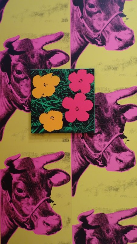 Andy Warhol - Cows and Flowers
