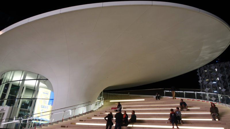 Chase Center Plaza Spaceship-like Building