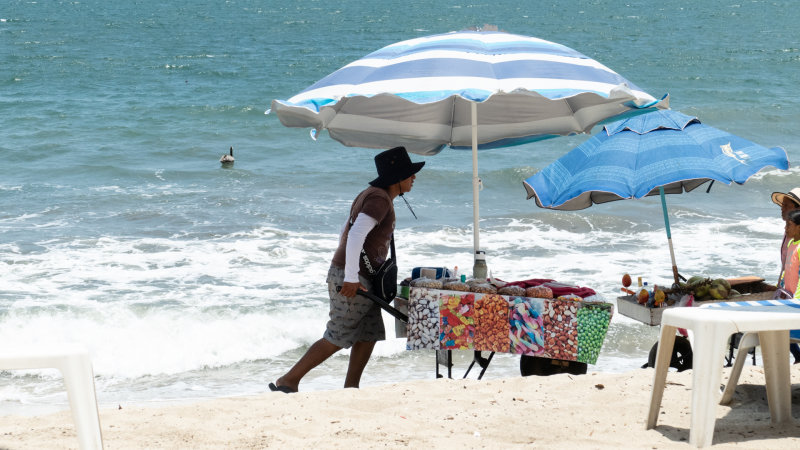 Buceras Beach Vendor