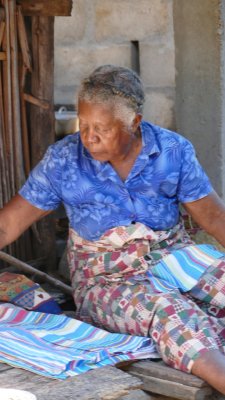 Ampangorinana street vendor