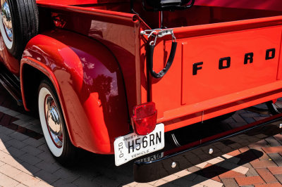 Ford_F100_Bed