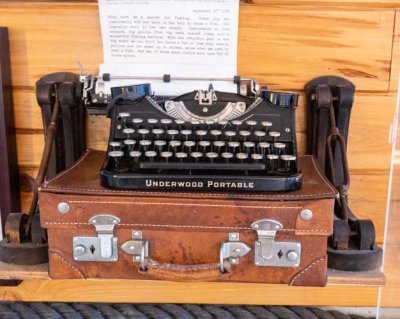 Hemingway Portable Typewriter