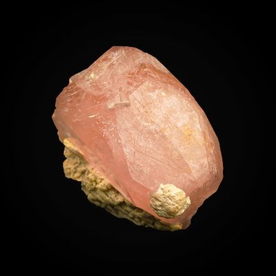 3 cm Morganite crystal with vivid pink colour. Papra Mine, Nuristan, Kunar Province, Afghanistan. 