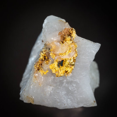 Gold in quartz, Clogau St Davids Mine, Bontddu, Dolgellau Gold Belt, Gwynedd, Wales, 20 x 12 x 12 mm