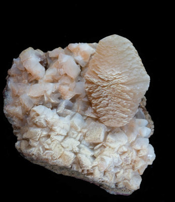 Fine Taff's Well Quarry calcite twin, scalenohedra composed of multiple stacked rhombohedra. 95 mm x 75 mm x 40 mm 