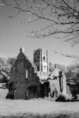 Fountains Abbey, May 1998.jpg