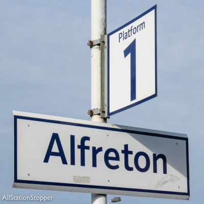 Platform 1, Alfreton.jpg