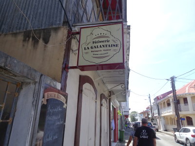 downtown cake-shop