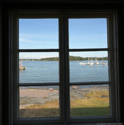 Fisherman's window on Pentala