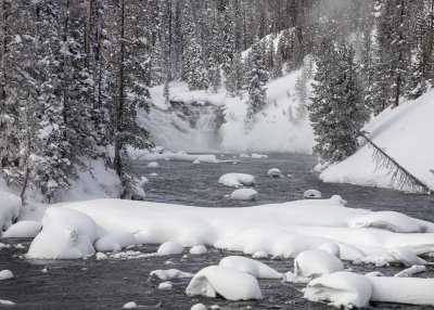 2N9A0127 Yellowstone Lewis Falls.jpg