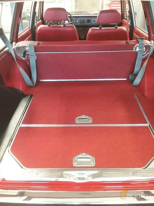 volvo-145-interior-2-407886.jpg