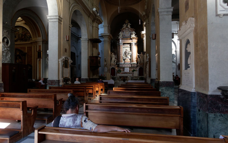 Eglise San Francesco a RipaIl y en a un qui dort