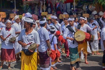 temple procession