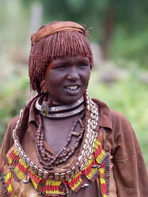Hamar woman at bull jump