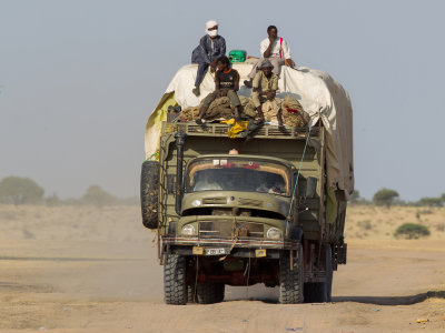 Transport of goods and people in the Chadian Sahara