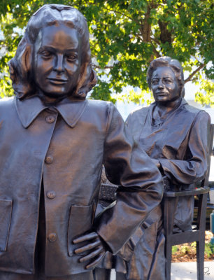 'The Volunteers' sculpture - detail