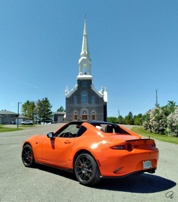 Sarsfield - Paroisse St-Hugues Church