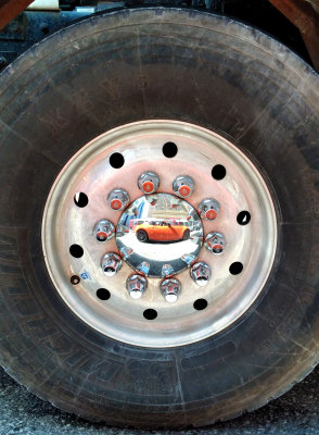 Hubcap Reflection