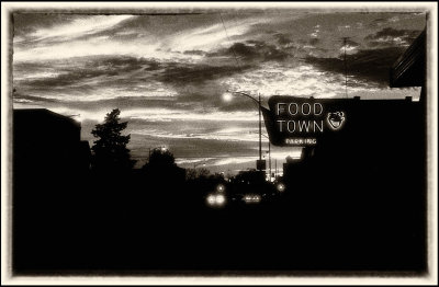 Foodtown Sign