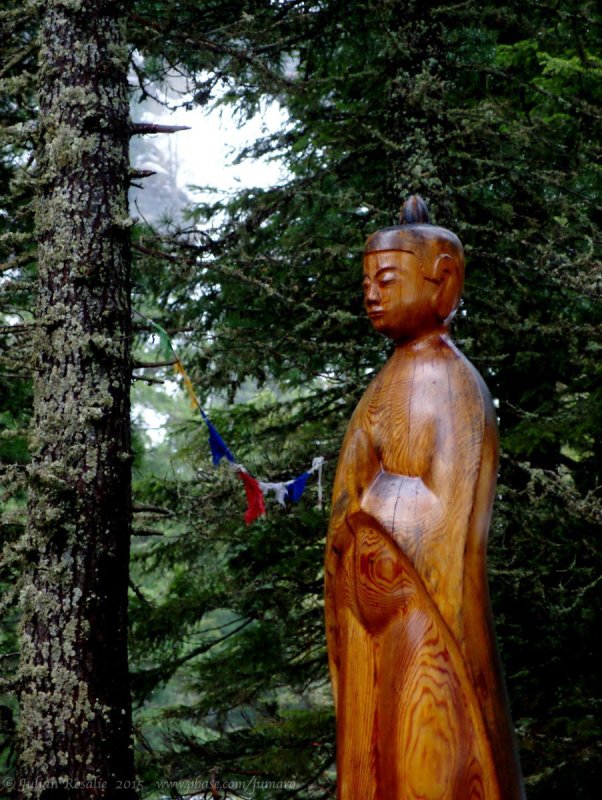 Pilgrim Weg, Buddha statue