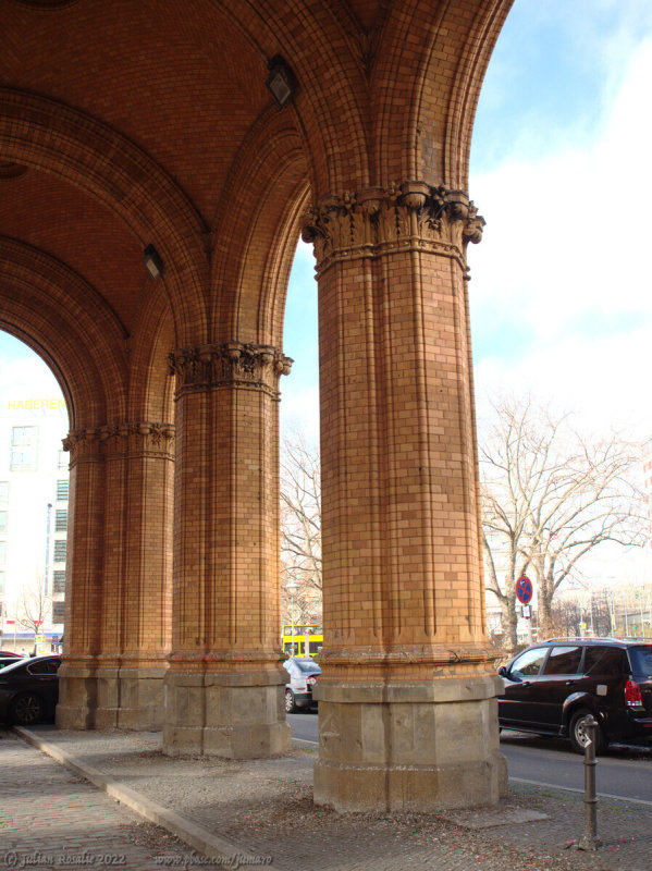 Anhalter Bahnhof