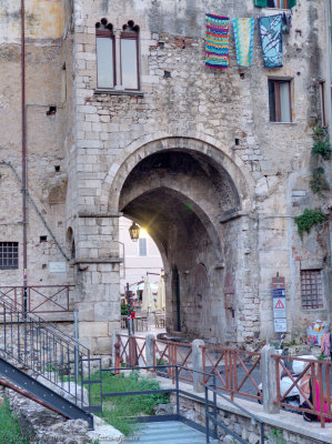 Gateway to Piazza Municipio