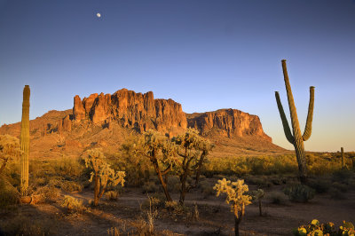 superstition mountain