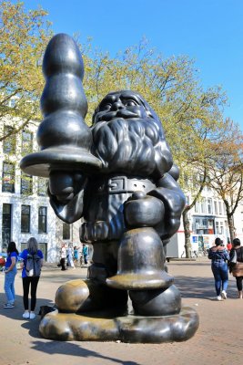 Rotterdam. Santa Claus Sculpture