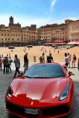 Siena. Ferrari Day in Piazza del Campo