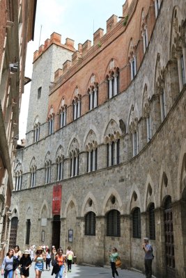 Siena. Palazzo Chigi Saracini