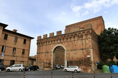 Siena. Porta Romana