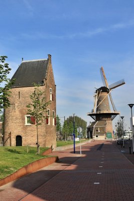 Delft. Molen de Roos