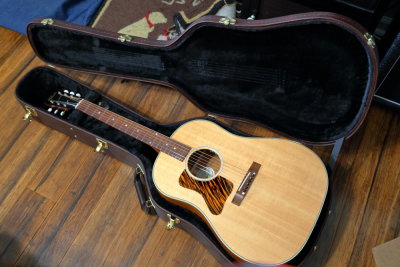 Gibson_J35 010.JPG