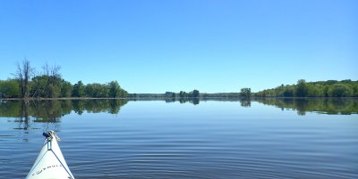 The bay on the inside (land side) of Petrie