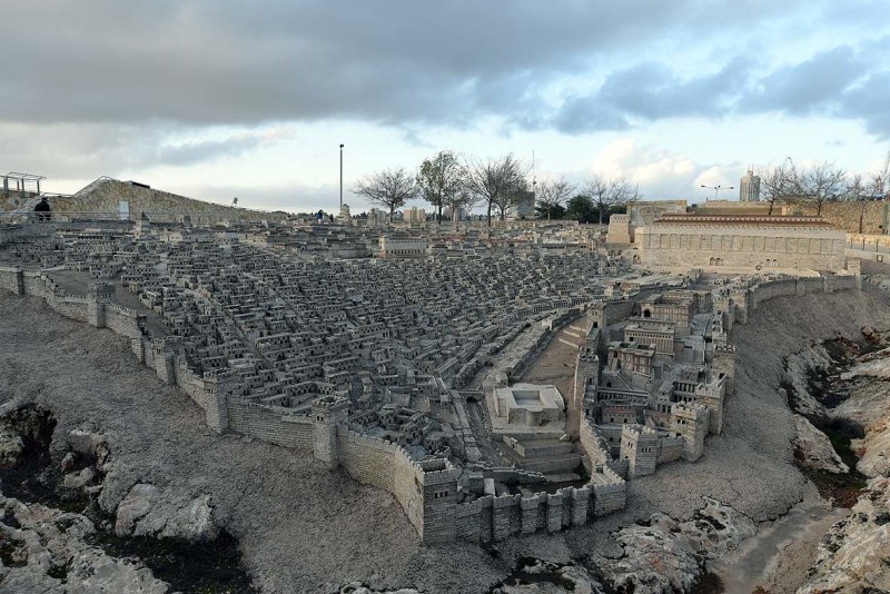 Jerusalem in the Second Temple period in 66 CE, before destruction of the city by Titus. Model at 1:50 - 5055