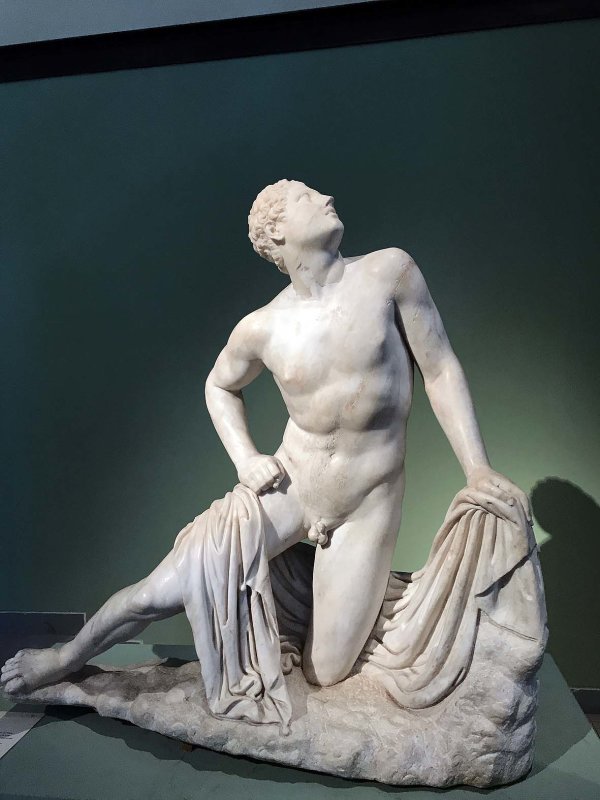 Statue of Niobes Son, copy after an early Hellenistic statue, from the Horti of Caesar in Trastevere, via Aurelio Saffi - 3210