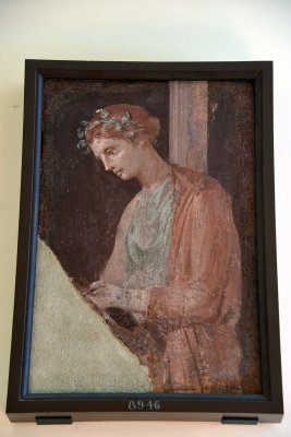 Fragment with female figure - Stabia - 3931