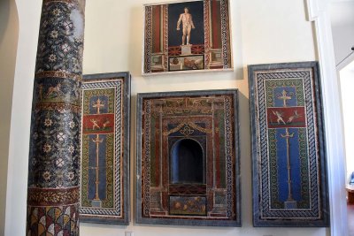 Panello con candelabro (Pompeii), nicchia di ninfeo, Pugile e gallo (area vesuviana) - 4267