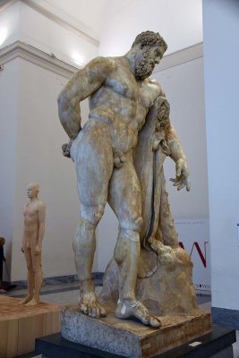 Hercules at rest - Roman copy, end 2nd - early 3rd c. AD, from a Greek original of 2nd half of 4th c. BC - 4472