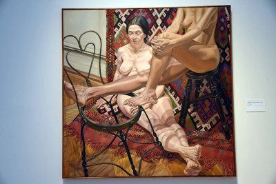 Two Models with Bent Wire Chair and Kilim Rug (1984) - Philip Pearlstein - 2531