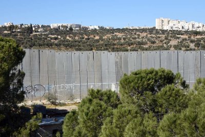 View of the wall from Aida Refugee Camp - 5327