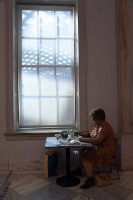 Woman Eating (1971) - Duane Hanson - 5630