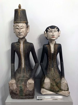 Loro Blonyo, or Inseparable Couple (20th c.) - Java, Indonesia - 8013