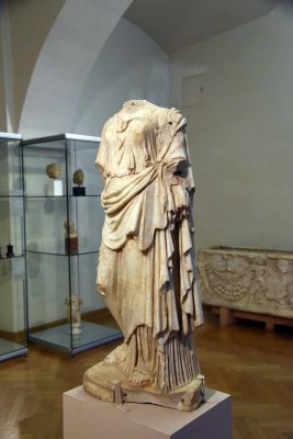 Goddess Nemesis (1st-2nd c. AD, copy of Agorakritos' work from the 5th c. BC) - Roman statue - 4183