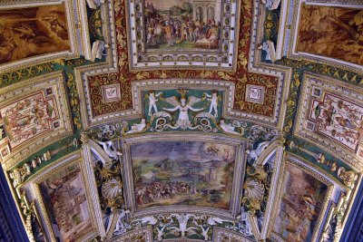 Ceiling, Gallery of Maps, Vatican Museum - 0181