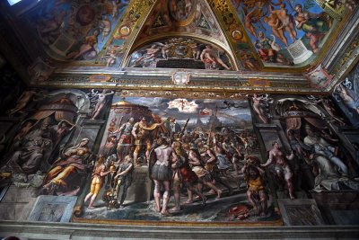 Room of Constantine (1517-1524), Stanze di Raffaello, Vatican Museum - 0198